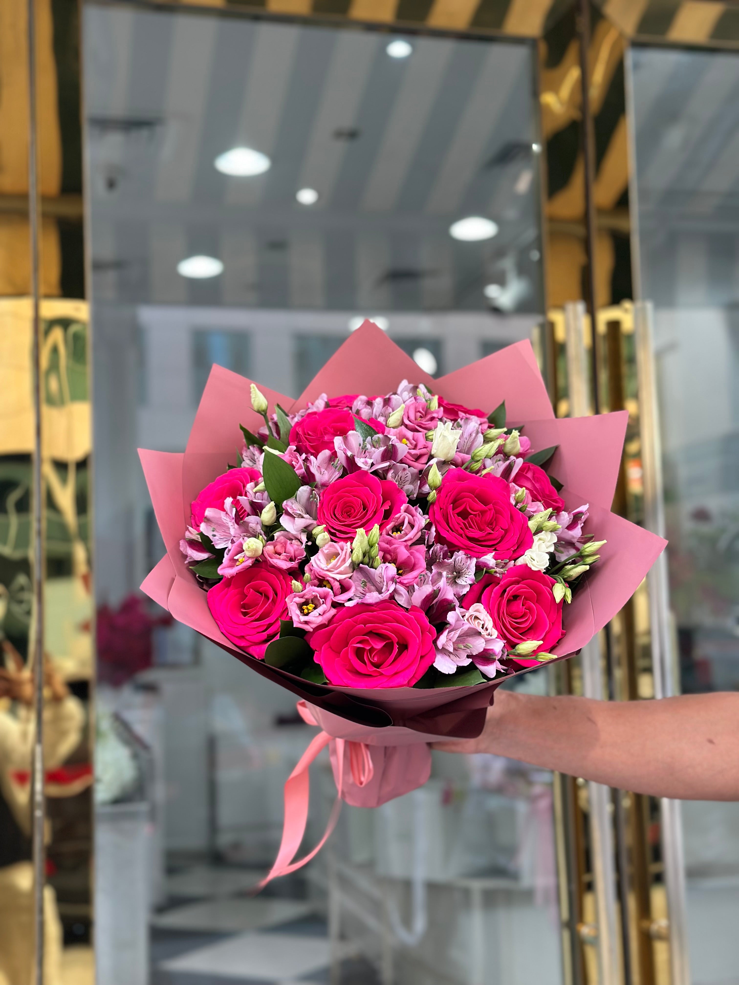 Hand bouquet Main image