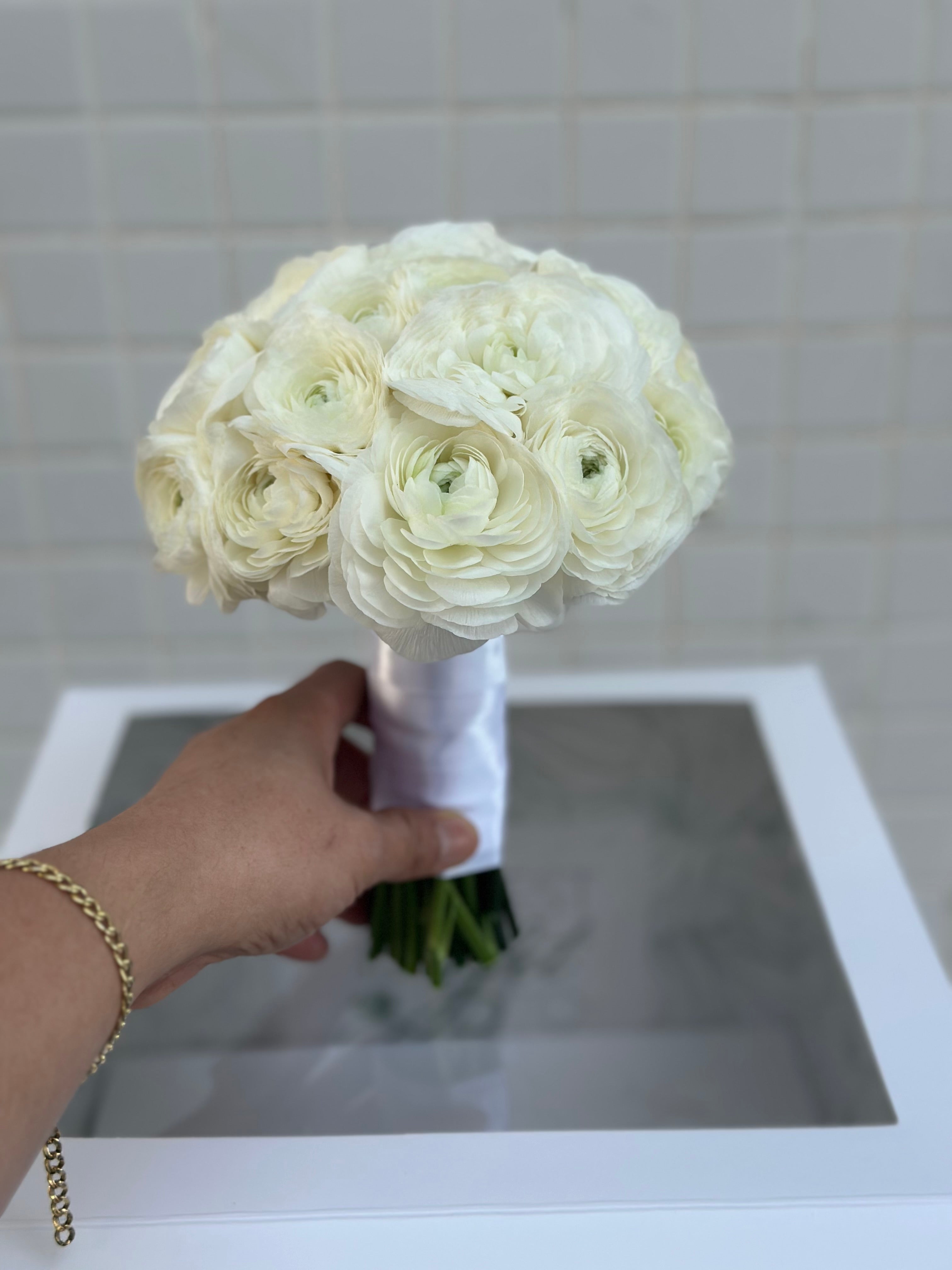 Renanculos bridal Main image