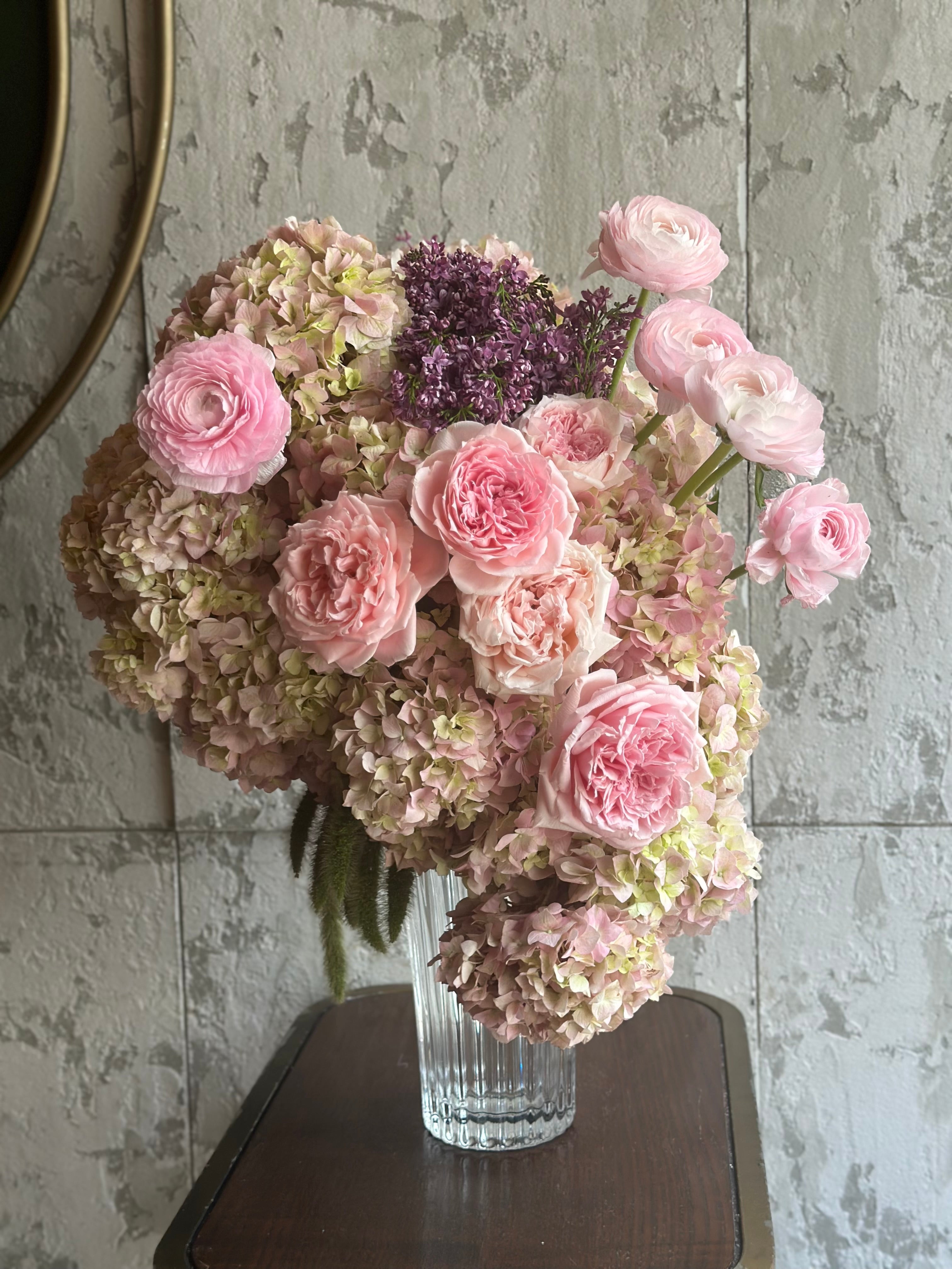 Rosy Hydrangea Elegance Main image